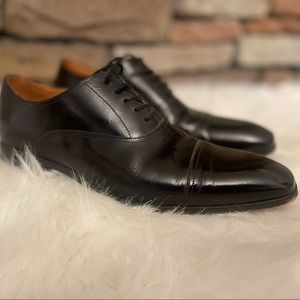 Mens Florsheim Black dress shoes. 11.5. Gently used worn a handful of times